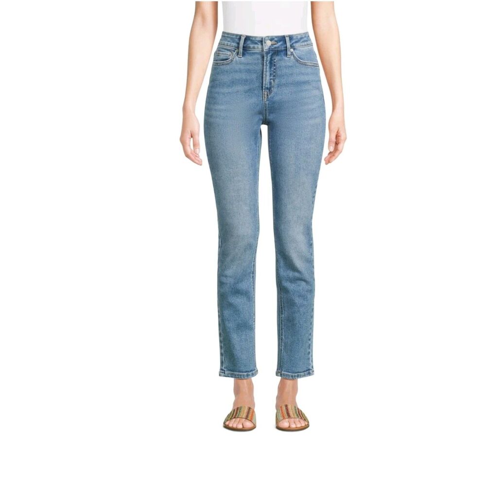 Time and tru Women Mid Rise Straight leg Jeans size8 regular & Short Light Wash